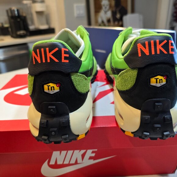 Nike Air Max Waffle SP Shoes Action Green Black FV6946-301 Men's Size 10 NEW - Picture 4 of 16